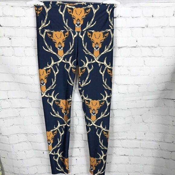 Pineapple Clothing Just in time hunting Season! Deer Leggings!! good Condition - Picture 1 of 7